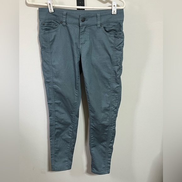 prAna Light Blue Organic Blend Jeans Sz 2/26 - Picture 2 of 8